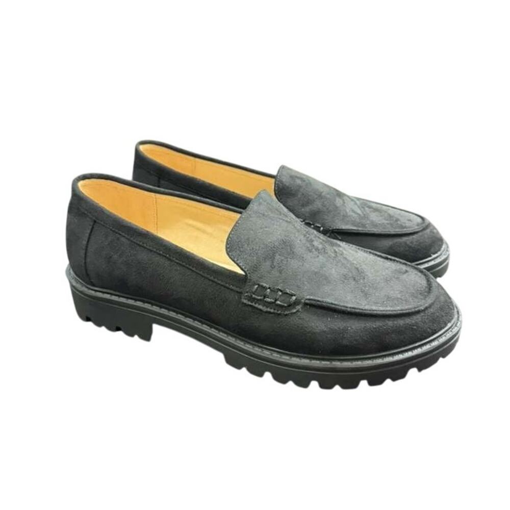 Journee Collection ERIKA FAUX SUEDE LOAFER FLAT IN WIDE, BLACK 8M. NEW!!!